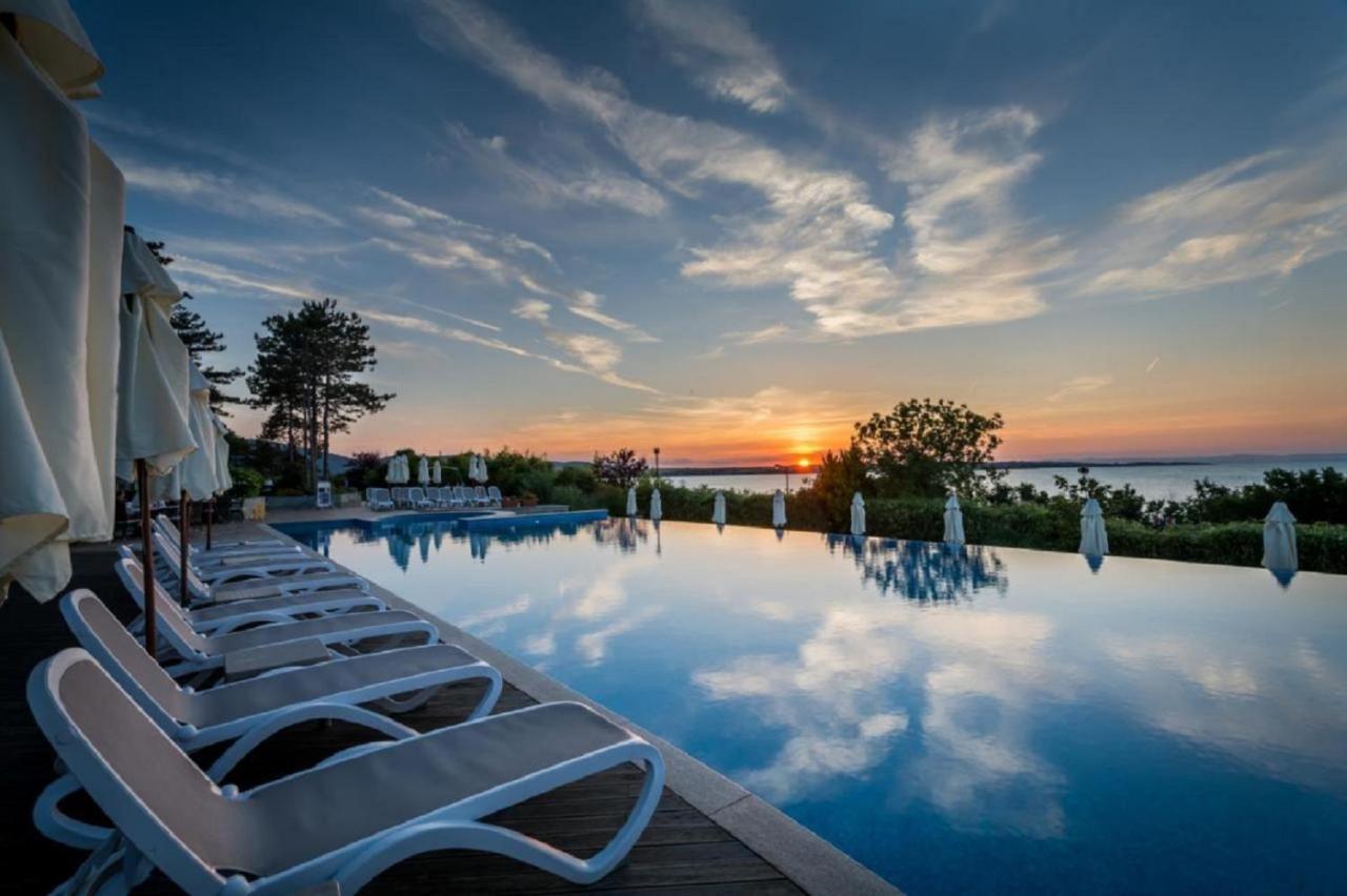 Eve Santa Marina Studios - Sea, Pools, Relax Sozopol Eksteriør bilde